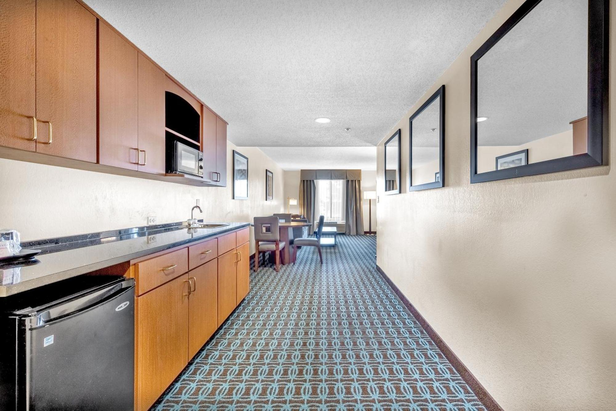 Hotel Wingate by Wyndham Schaumburg Zimmer foto